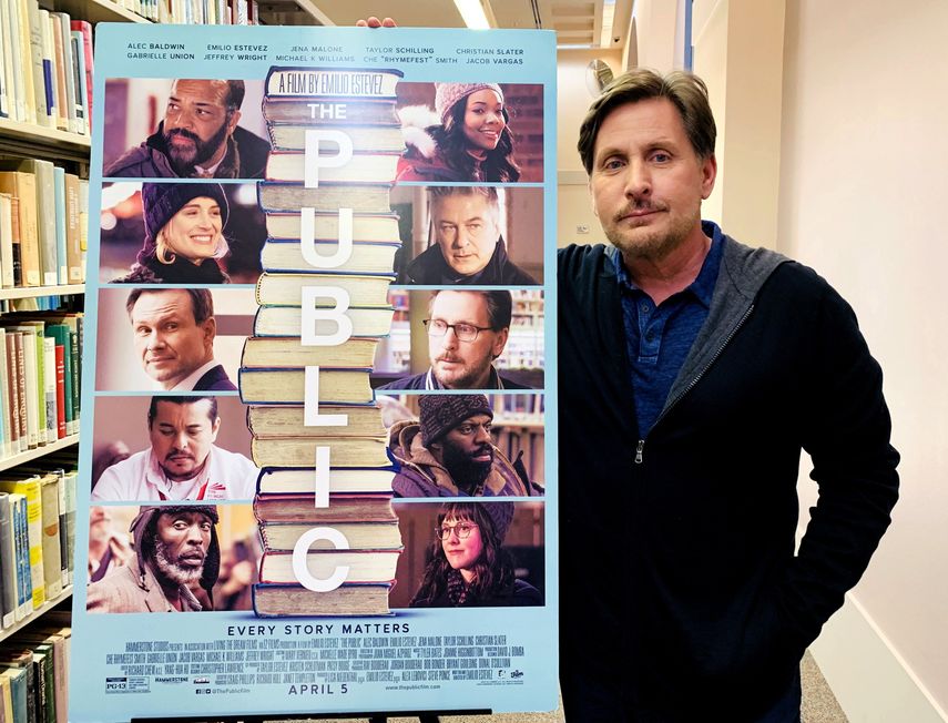 La disonancia con sus sensibilidades artísticas y la experiencia de ver los altibajos en la carrera de su padre, Martin Sheen, y su hermano Charlie Sheen lo convencieron de que tenía que tener el control de lo que hacía.