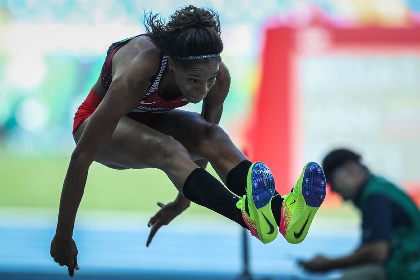 Rojas alcanzó los 14,96 metros en su último intento en el&nbsp;Meeting Internacional de Atletismo en España.&nbsp;