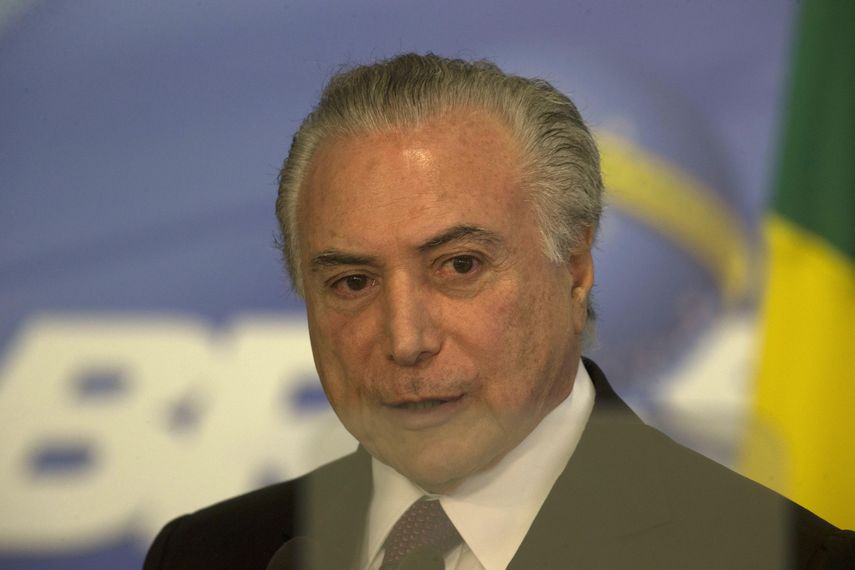 El mandatario fue hospitalizado en Brasilia el pasado miércoles por una obstrucción urinaria, pero recibió el alta horas después tras ser sometido a una serie de exámenes en un centro médico militar de la capital.