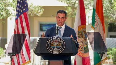 Francis Suárez, alcalde de Miami, durante la presentación del informe sobre el estado de la Ciudad.