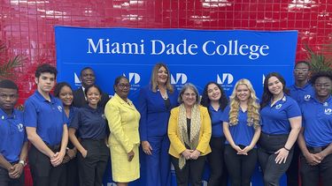 Miami-Dade y Miami Dade College lanzan la beca Future Ready.&nbsp;