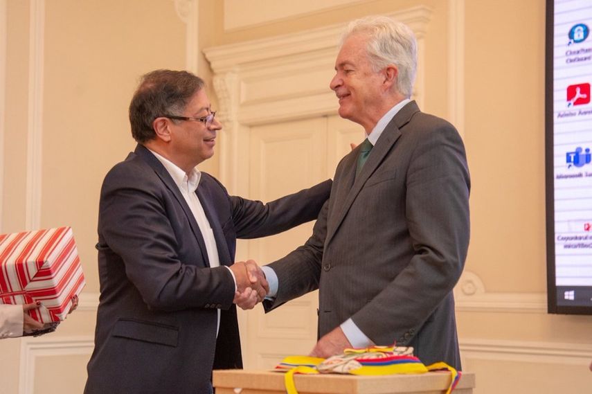 Gustavo Petro y el director de la CIA, William Joseph Burns.