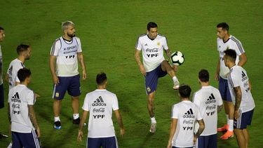 El seleccionador brasileño, Tite, tiene hasta el próximo día 13, un día antes del debut, para cambiar a jugadores de su lista de 23 convocados