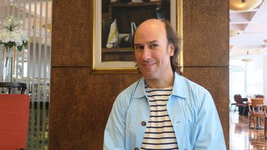 Núñez destacó que esta formación universitaria reconstruye instrumentos medievales, interpretan cantigas del trovador gallego Martín Codax y las hermanan con las músicas autóctonas de América.