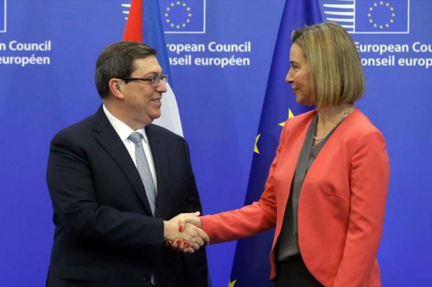 Federica Mogherini junto al canciller cubano, Bruno Rodríguez Parrilla, al término de la primera reunión ministerial entre la UE y Cuba en el marco del Acuerdo de Diálogo Político y Cooperación (PDCA).