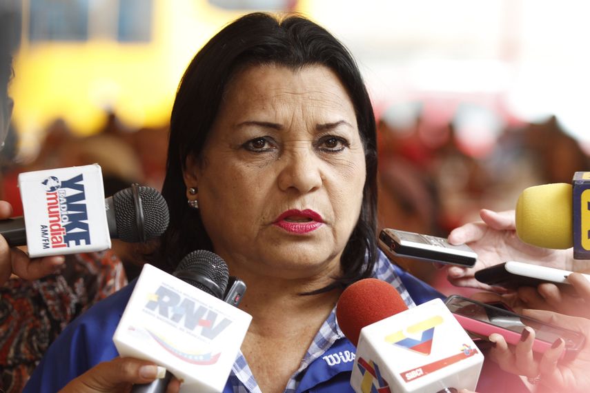 La ministra de la Mujer de Venezuela, Gladys Requena, aseguró que solicitarán al TSJ que levante la inmunidad a Henry Ramos Allup, por supuestos delitos relacionados con misoginia