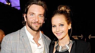 Bradley Cooper junto a Jennifer Lawrence. (CORTESÍA).