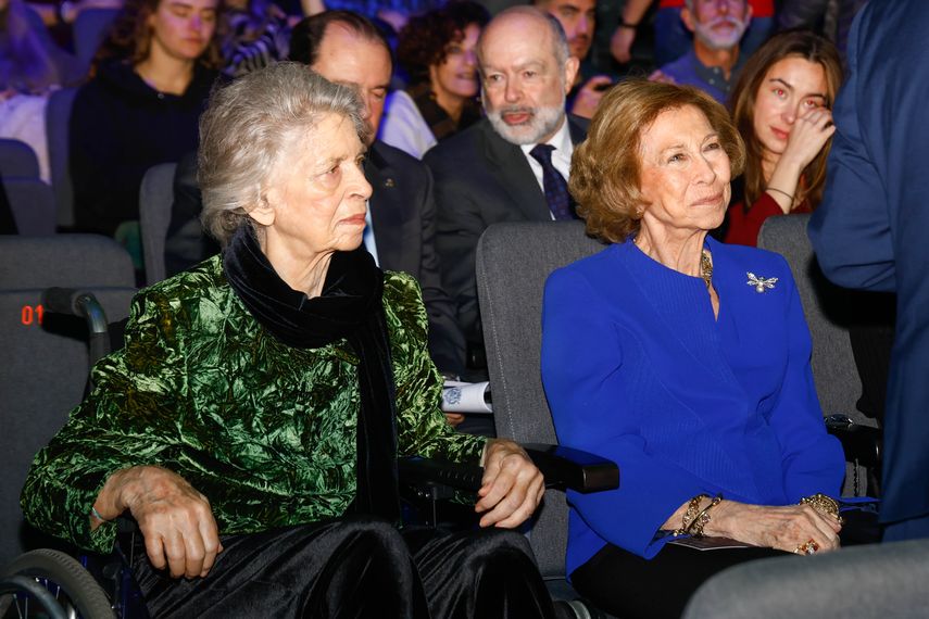 La Reina Doña Sofía e Irene de Grecia en el concierto solidario de Navidad La Música del Reciclaje de Ecoembes en el Gran Teatro Caixabank Principe Pio a 26 de Diciembre de 2024 en Madrid (España). &nbsp;