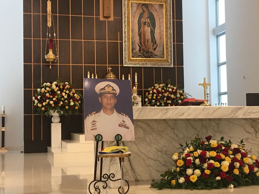 Misa en honor al capitán de corbeta, Rafael Acosta Arévalo.