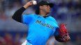 Edward Cabrera, pitcher de los Marlins, iniciará la zafra en la lista de lesionados.