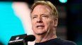 En foto del 1 de mayo del 2021, el comisionado de la NFL, Roger Goodell, durante el Draft.