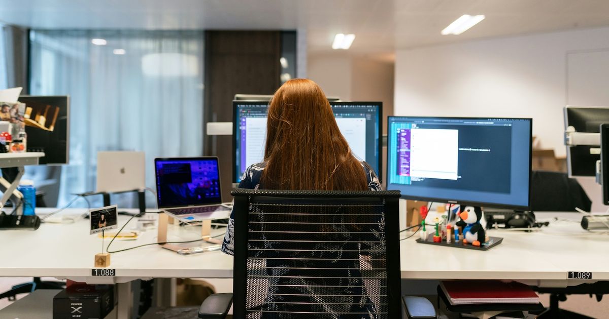 Latinos en EEUU, los primeros en usar la IA y otras herramientas tecnológicas para sus finanzas