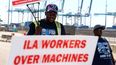 Empleados de 14 puertos de Estados Unidos comenzaron una huelga desde la madrugada del martes.