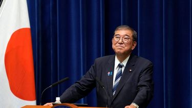 El primer ministro japonés, Shigeru Ishiba, asiste a una conferencia de prensa en su despacho en Tokio el 7 de septiembre de 2025. El primer ministro japonés, Shigeru Ishiba, ha decidido dimitir, según informaron medios locales el domingo, mientras los miembros de su partido gobernante buscan una nueva contienda por el liderazgo tras las desastrosas elecciones a la Cámara Alta.&nbsp;