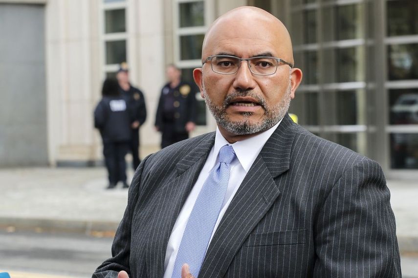 La única manera de evitar una cadena perpetua es ganar el juicio (al completo), indica Balarezo.