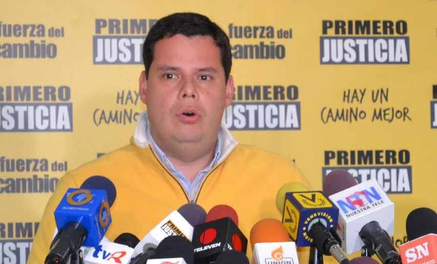El opositor Juan Carlos Caldera preguntó por qué tras el anunció sorpresivo de adelantar dos  meses las elecciones que habían sido fijadas para diciembre