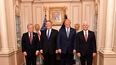 El asesor de Seguridad Nacional, John Bolton; el secretario de Estado, Mike Pompeo; el presidente Donald&nbsp;Trump&nbsp;y el vicepresidente Mike Pence, el 02MAY18 durante la juramentaci&oacute;n de Pence.