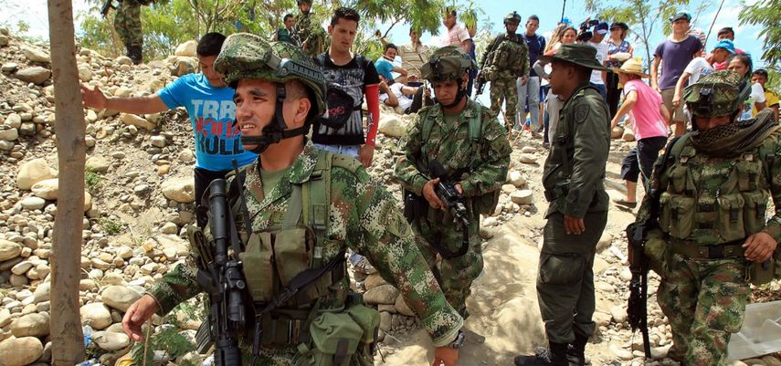  Soldados de las Fuerzas Especiales de Colombia desplegados en el municipio fronterizo de Cúcuta. (EFE) 