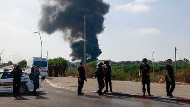 Israel impactada por misiles de Irán, en un fuego cruzado