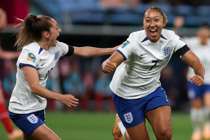 De Inglaterra Lauren James celebra el gol en la primera mitad junto a su compañera Ella Toon en el encuentro ante Dinamarca del Grupo D de la Copa Mundial femenina el viernes 28 de julio del 2023 en Sidney, Australia.&nbsp;