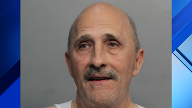 Jesús Esquivel, de 63 años, fue arrestado y acusado de un delito de asesinato en segundo grado por la muerte de Magdiel Hernández, de 38 años, empleado de la Asociación Automovilística Estadounidense (AAA).
