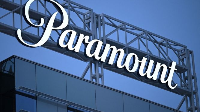 Collage de los logos de Paramount y Warner Bros.&nbsp;