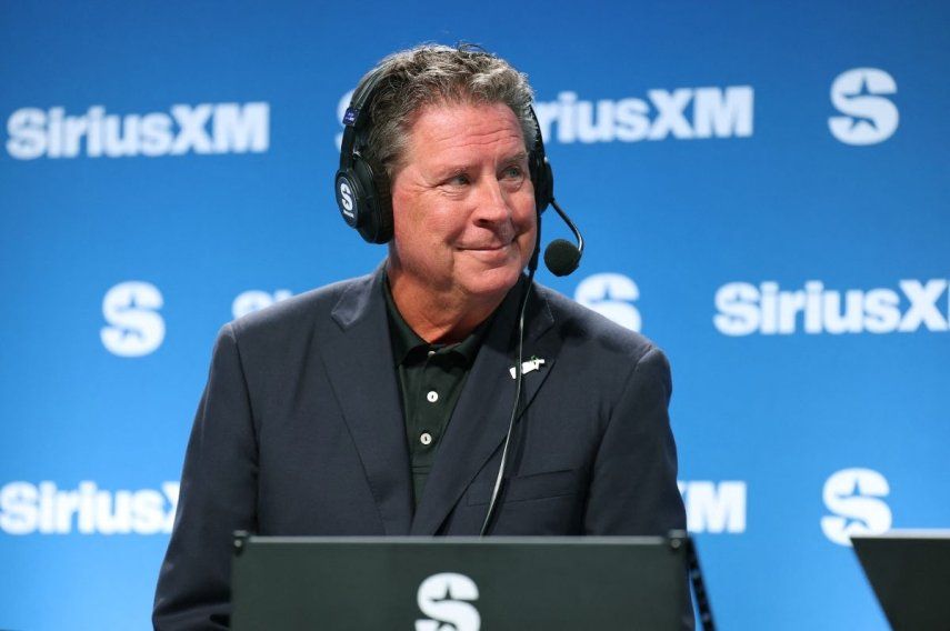 La leyenda del fútbol americano, Dan Marino, habla en un programa de radio antes del Super Bowl LIX, el 7 de febrero de 2025.