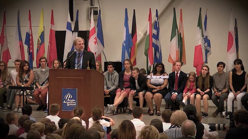 Imagen tomada del video de clausura del curso 2016 en la&nbsp;Escuela Angloamericana que el Gobierno de Moscú ordenó cerrar en respuesta a las sanciones de EEUU por los actos de ataque cibernético durante las elecciones presidenciales.