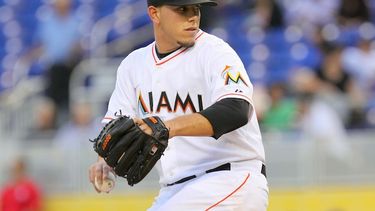 Fernández bajó su efectividad a 3.54. (ARCHIVO)