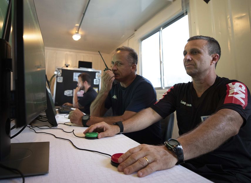 Una de las principales críticas que levanta el VAR es la tardanza en la revisión de las imágenes, que hace que se pare el partido más tiempo del que las hinchadas están dispuestas a aguantar.