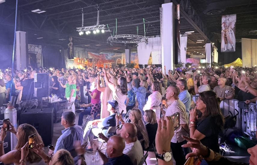 Alrededor de 25.000 personas asistieron durante todo el fin de semana al evento.