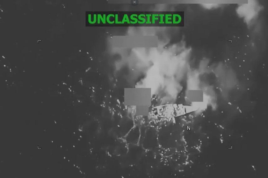 Embarcación de narcotráfico atacada por EEUU en el Caribe.