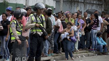 Más del 90% de las personas que son aprehendidas en cola fueron detenidas entre 5 y 6 horas por las fuerzas de seguridad.&nbsp;
