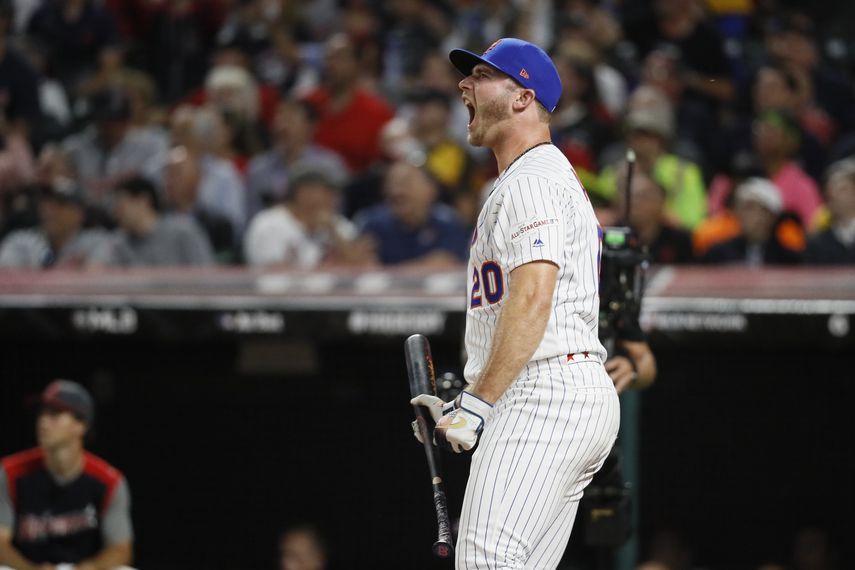En cuanto a mí, soy como un tipo de la vieja escuela. Me gusta jugar de la forma regular. Pienso que eso es lo más natural, indicó Pete Alonso, novato de los Mets de Nueva York que anoche ganó el Derby de Jonrones.