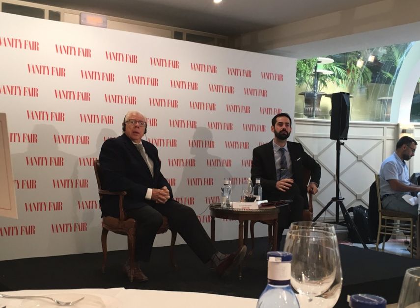 El galardonado periodista reiteró que no es la función del reportero derribar presidencias, algo que le disgusta que le atribuyan por sus informaciones en The Washington Post, y clarificó que su trabajo es informar a la gente de la manera más fiel posible sobre lo que está pasando.