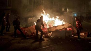 Los residentes en el sector de La Isabélica de Valencia, estado de Carabobo, bloquearon las vías e incendiaron neumáticos.