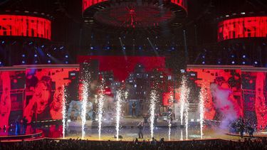 El rapero chileno Pablo Chill-e se presenta en el Festival Internacional de la Canción de Viña del Mar, en Chile.