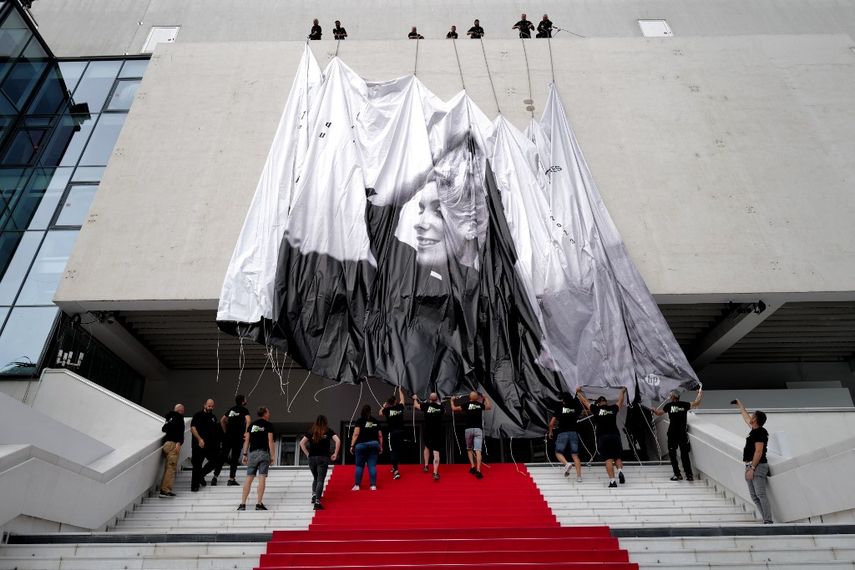 estrella de cine de la alfombra roja