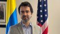 El cónsul de Colombia en Miami, Pedro Agustín Valencia, pone prioridad en el servicio que brinda su oficina a miles de personas. 