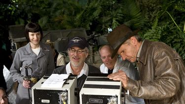 Steven Spielberg y Harrison Ford en uno de las filmaciones del largometraje.&nbsp;
