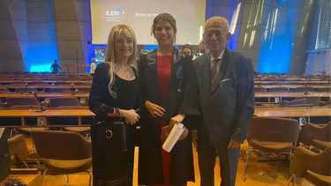 Foto: Marisabel Rodriguez, Rosinés Chávez y el Excelentísimo Embajador de Venezuela ante la UNESCO, Jorge Valero.