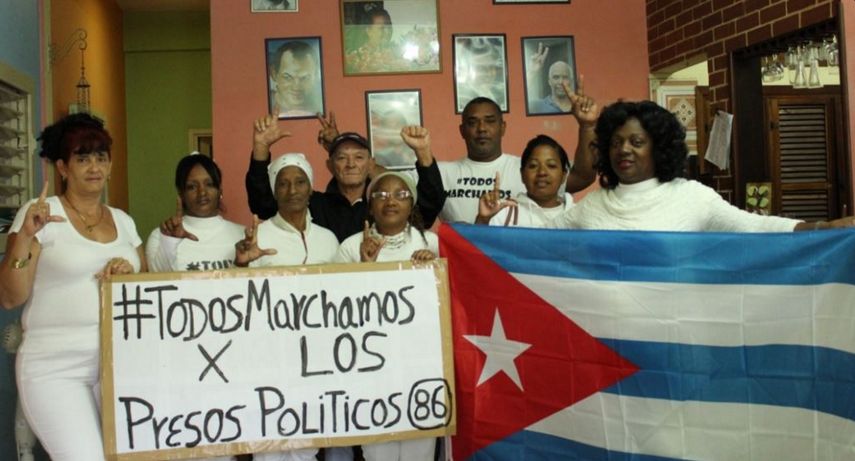 La cita se concretó a pesar de una vigilancia extrema por parte de la policía política desde que salieron de la sede nacional de las Damas de Blanco, en Lawton, hasta que llegaron al Arzobispado.