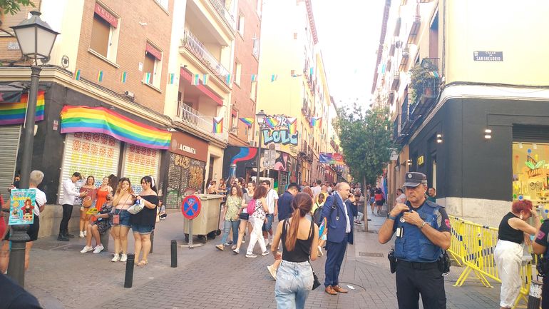 Fiestas del Orgullo de Madrid 2022, en la calle San Gregorio del barrio Chueca.