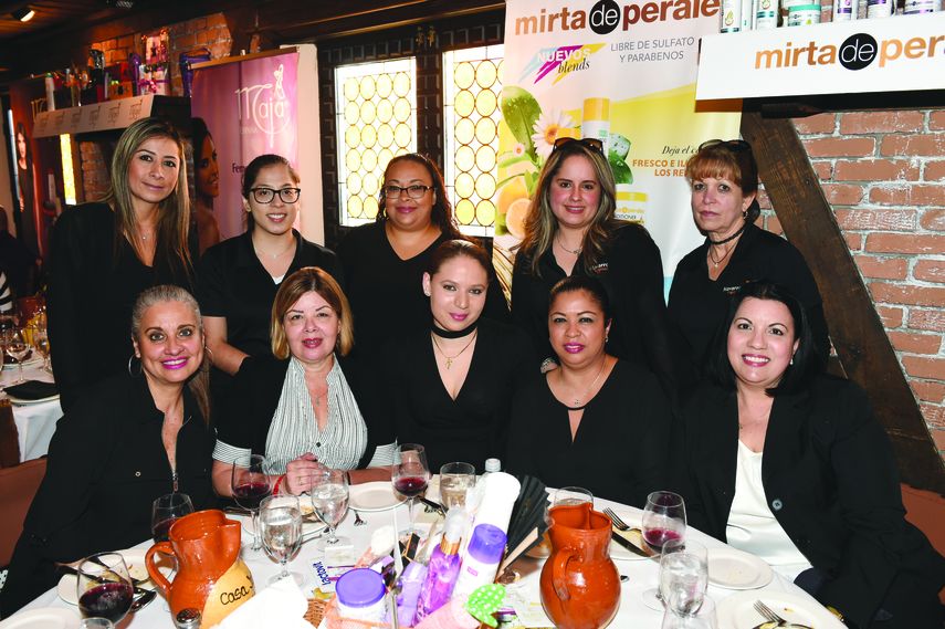 Asociados de CVS.&nbsp;