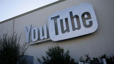 &nbsp;Letreros colocados en las oficinas de YouTube Space en Los Ángeles, el 21 de octubre de 2015.&nbsp;