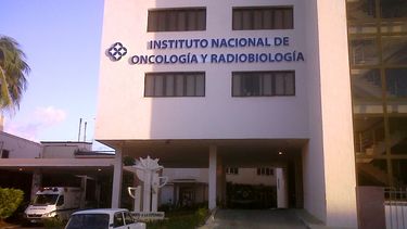 Vista del Instituto Nacional de Oncología y Radiobiología en La Habana, Cuba.