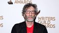 El escritor Neil Gaiman asiste a la ceremonia de entrega de los premios Writers Guild Awards 2024 en Nueva York el 14 de abril de 2024 en la ciudad de Nueva York.