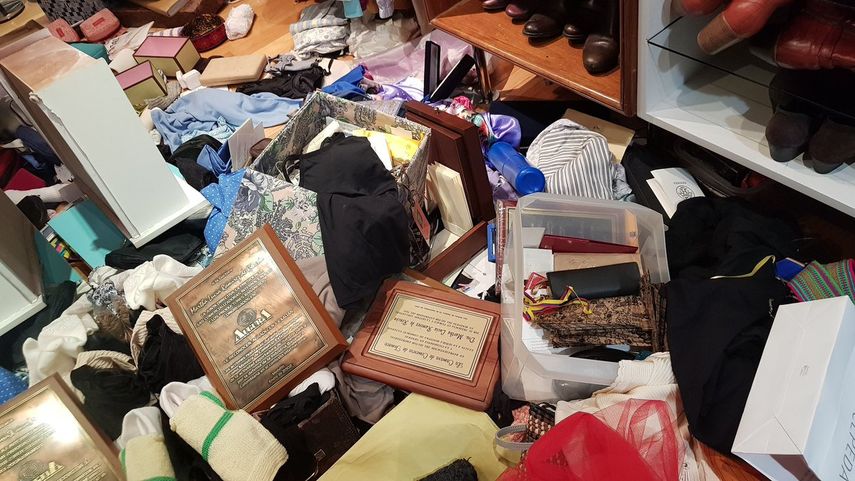 Fotografía publicada por la precandidata del robo en su residencia. 