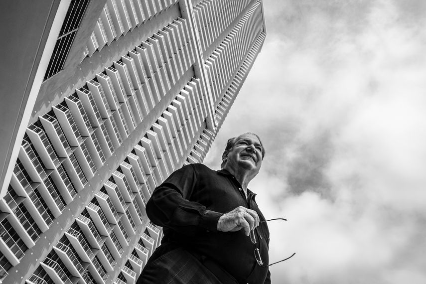 Moshe Cosicher, el arquitecto que diseñó Panorama Tower en Miami.