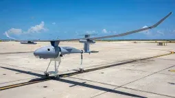 Vehículo aéreo no tripulado utilizado para misiones de inteligencia, vigilancia y reconocimiento durante un ejercicio de Experimentación de la Flota (FLEX 2026) del Comando de las Fuerzas Navales de los Estados Unidos que se realiza en Cayo Hueso.